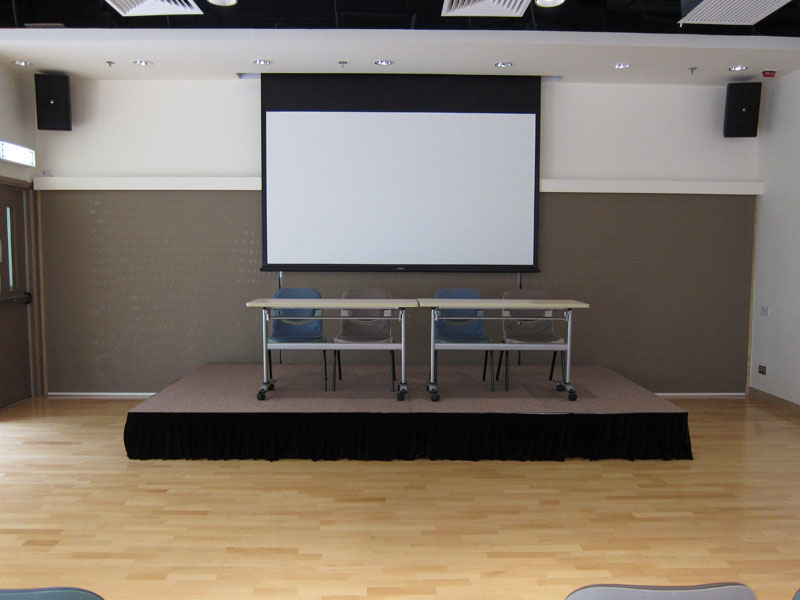 UG舞台設置 (4x2)